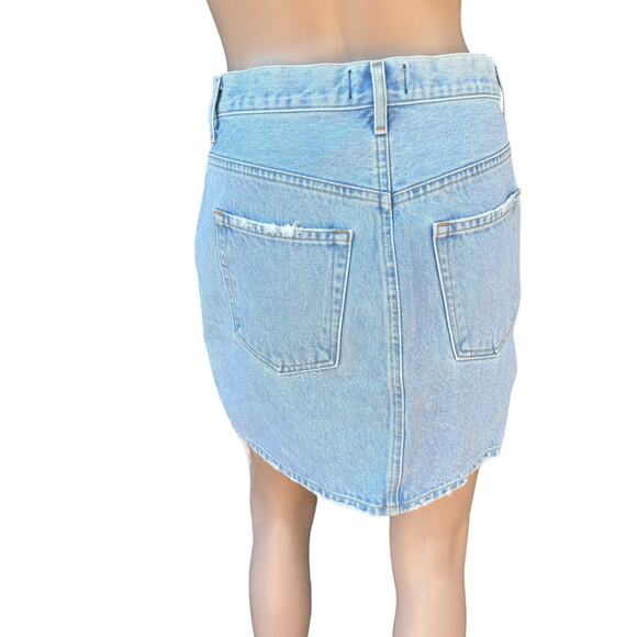 New Agolde Women Light Wash Distressed Ripped Jean Denim Mini Skirt Size 27 - Picture 4 of 11